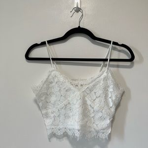 Yesstyle Amoura - Lace Camisole Top